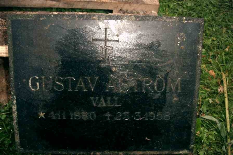 Grave number: 1 G   696