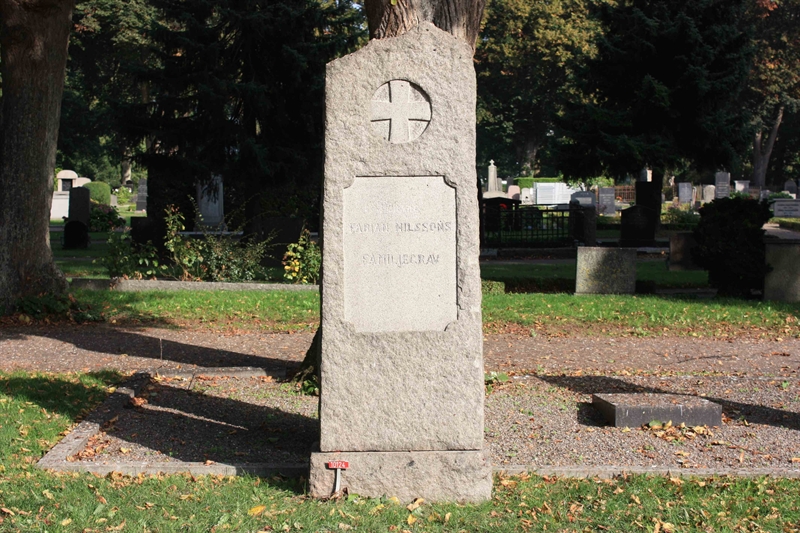 Grave number: Ö 10i   179, 180, 181, 182