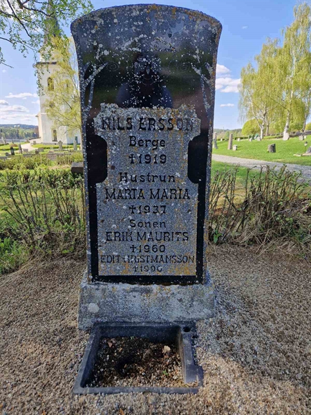 Grave number: 501 19 3862-3864