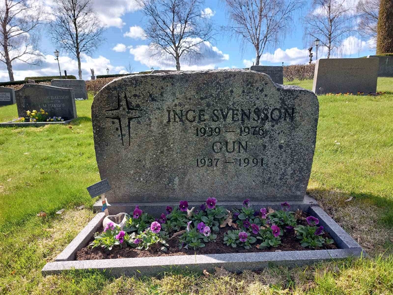 Grave number: HV 29    6, 7
