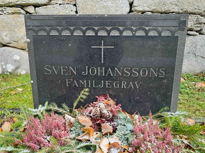 Grave number: 1 J  2519