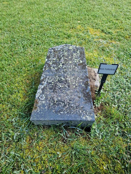 Grave number: 2 KV.7    68