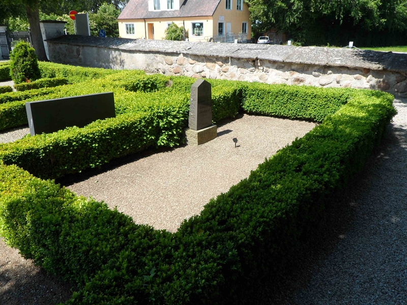 Grave number: HK 1     1