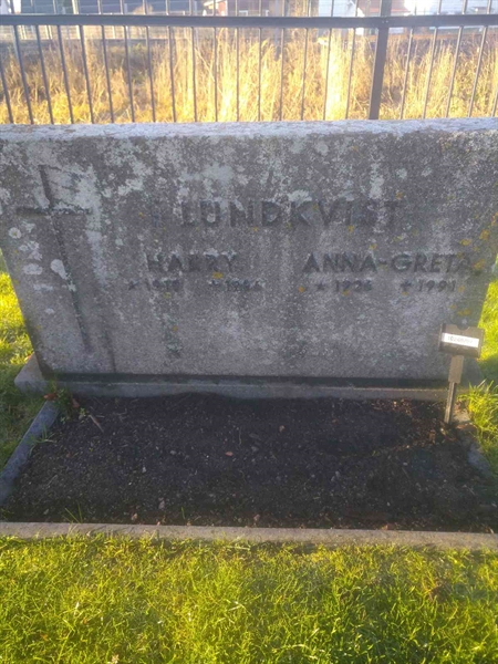 Grave number: H 102 008-09