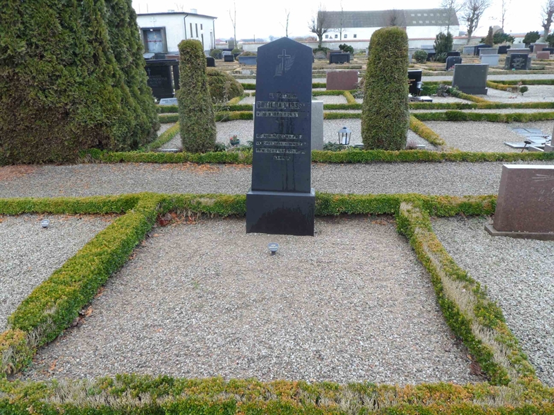 Grave number: 2 01  1660