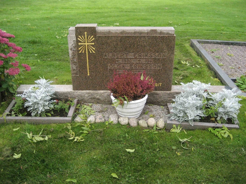 Grave number: Fr 4   262-263