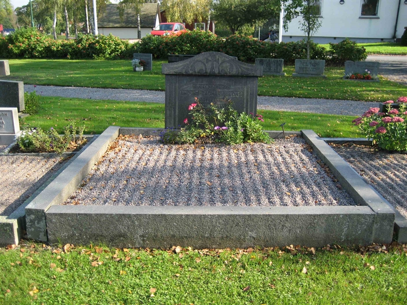 Grave number: Fr 6   321-322