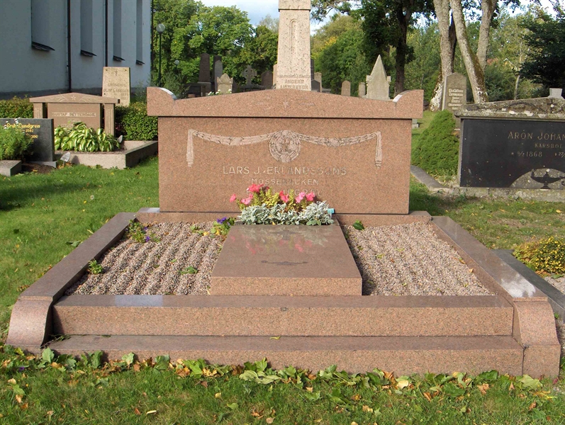 Grave number: Fr 3   144-145
