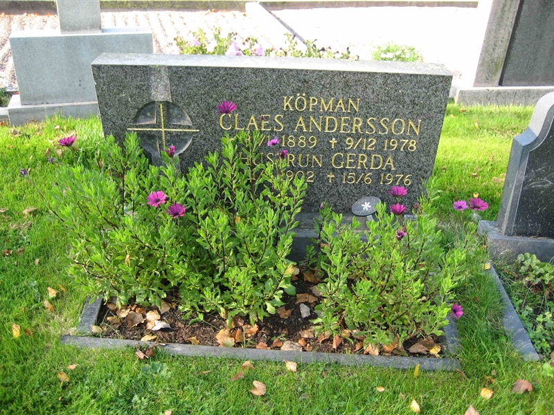 Grave number: Fr 6   501