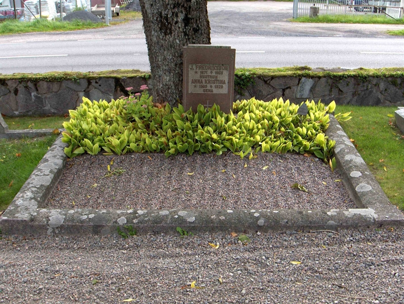 Grave number: Fr 2    67-68