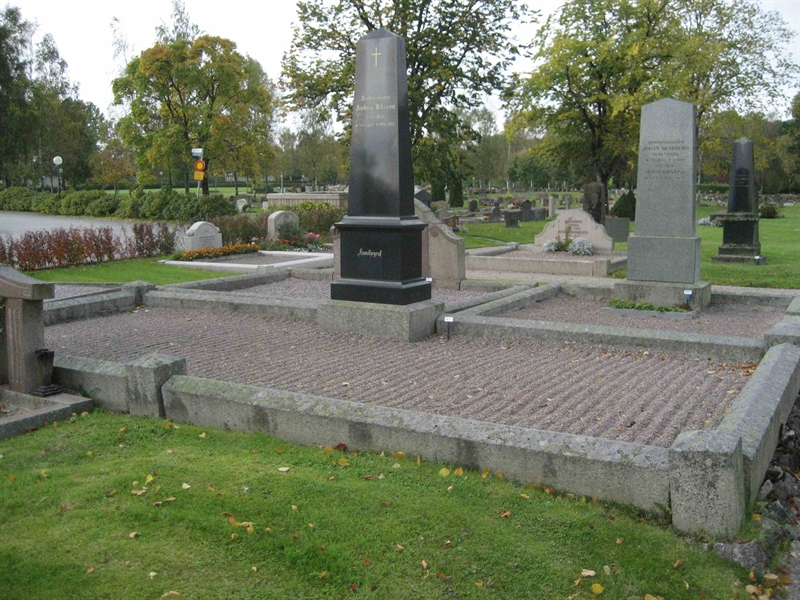 Grave number: Fr 5   704-709