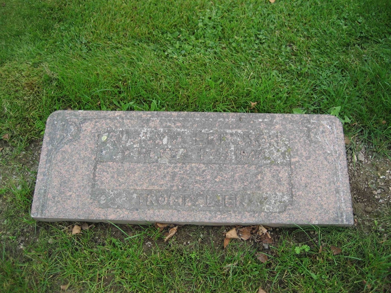 Grave number: Fr 6    70-71