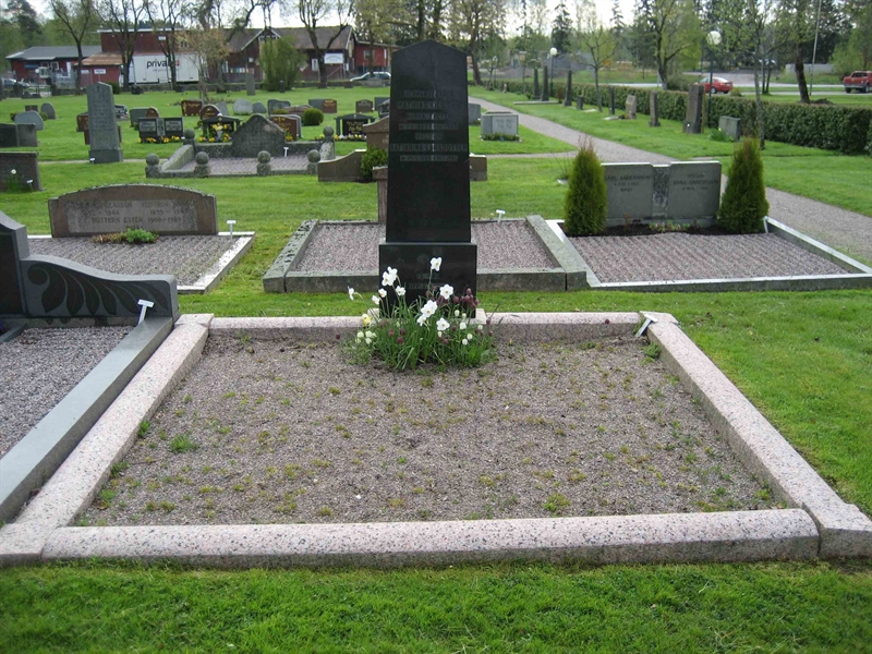 Grave number: Fr 1    73-74