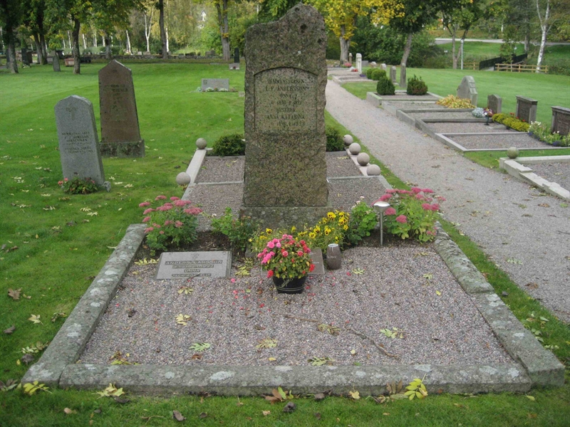 Grave number: Fr 4   614-615