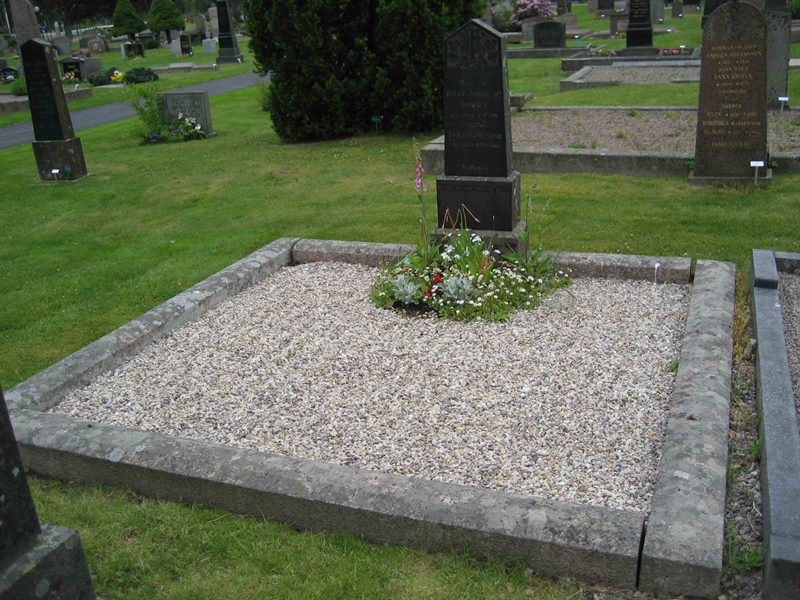 Grave number: Fr 2   526-527