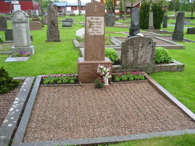 Grave number: Fr 2   395-396