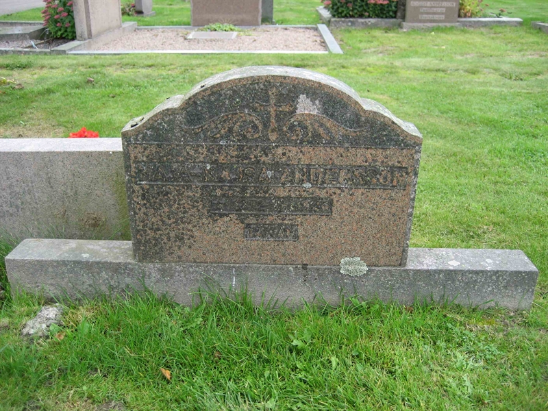 Grave number: Fr 6   106