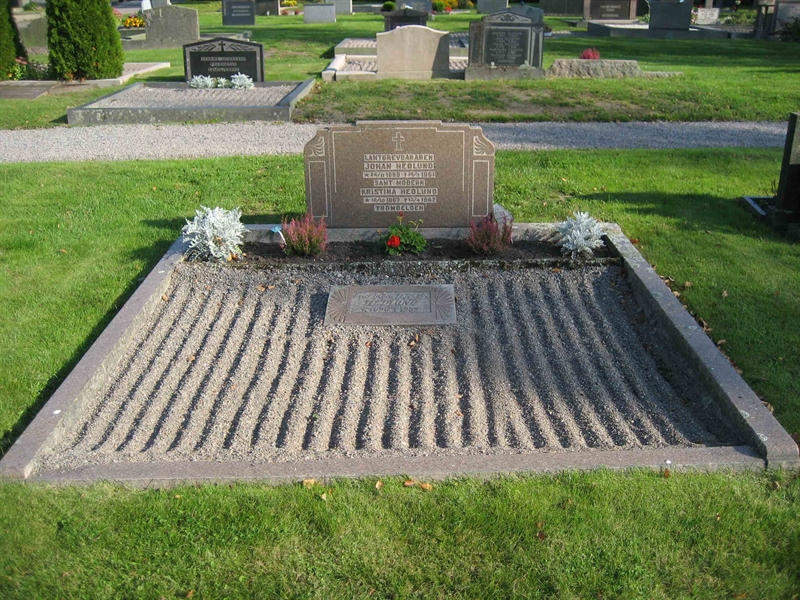 Grave number: Fr 6   193-194