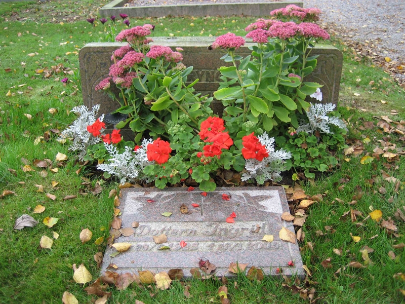 Grave number: Fr 6   162-163