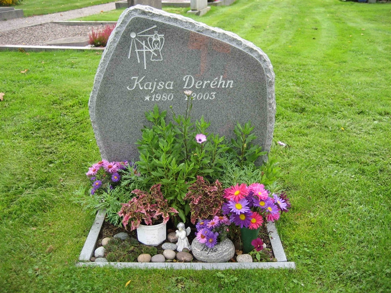 Grave number: Fr 6   333-334