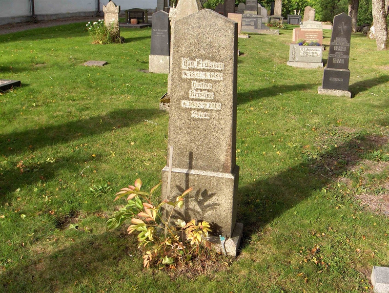 Grave number: Fr 3   116-117