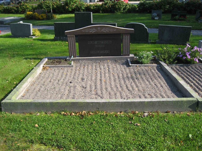 Grave number: Fr 6   317-318
