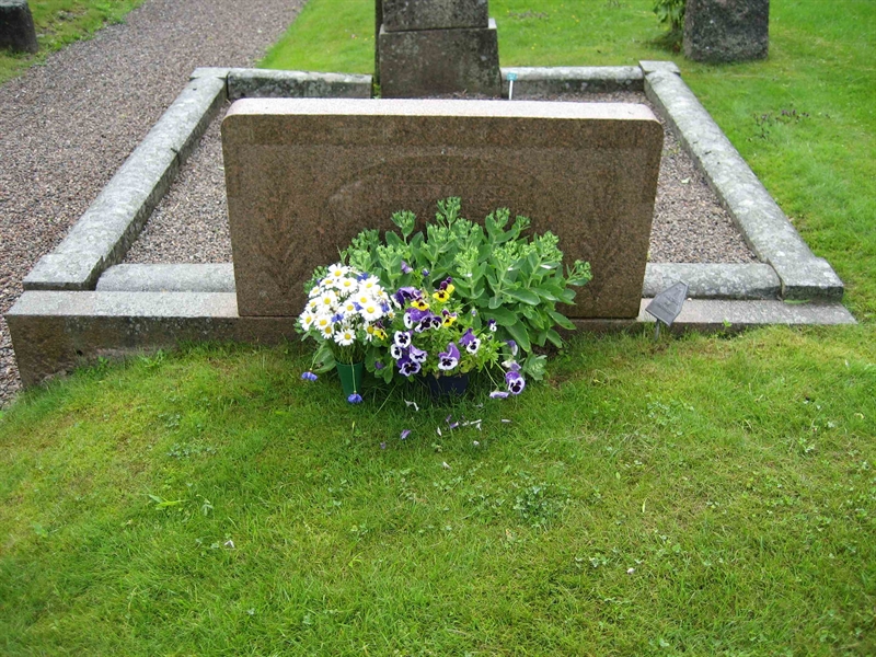 Grave number: Fr 2   582-583