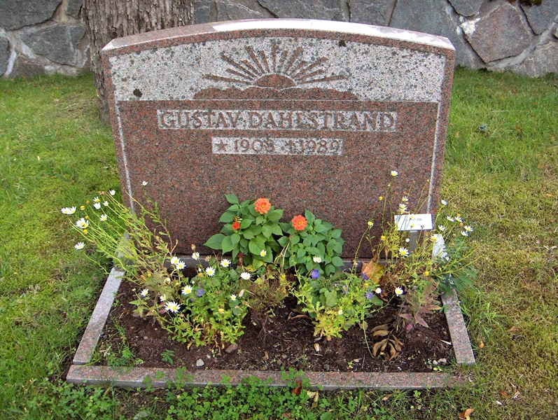 Grave number: Fr 1   597-598