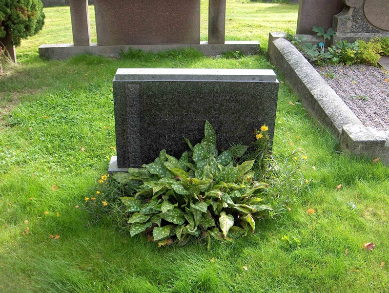 Grave number: Fr 2    97-98