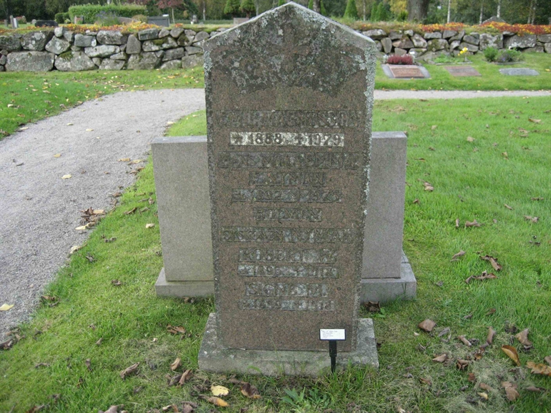 Grave number: Fr 5   739-740