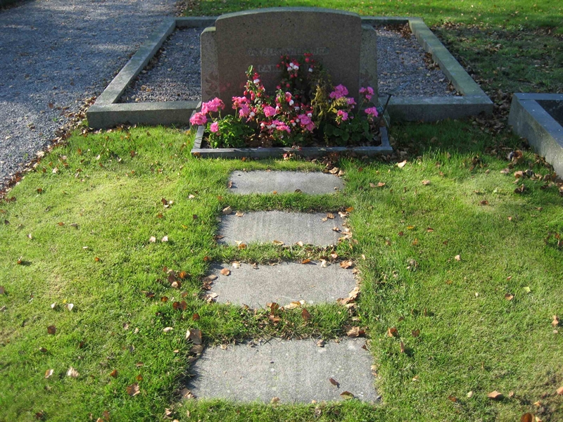 Grave number: Fr 6   223-224