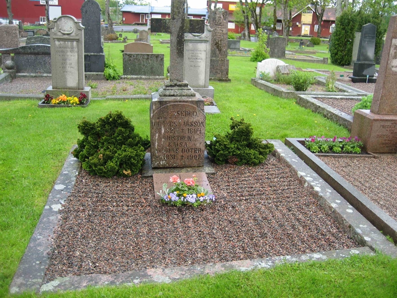 Grave number: Fr 2   393-394