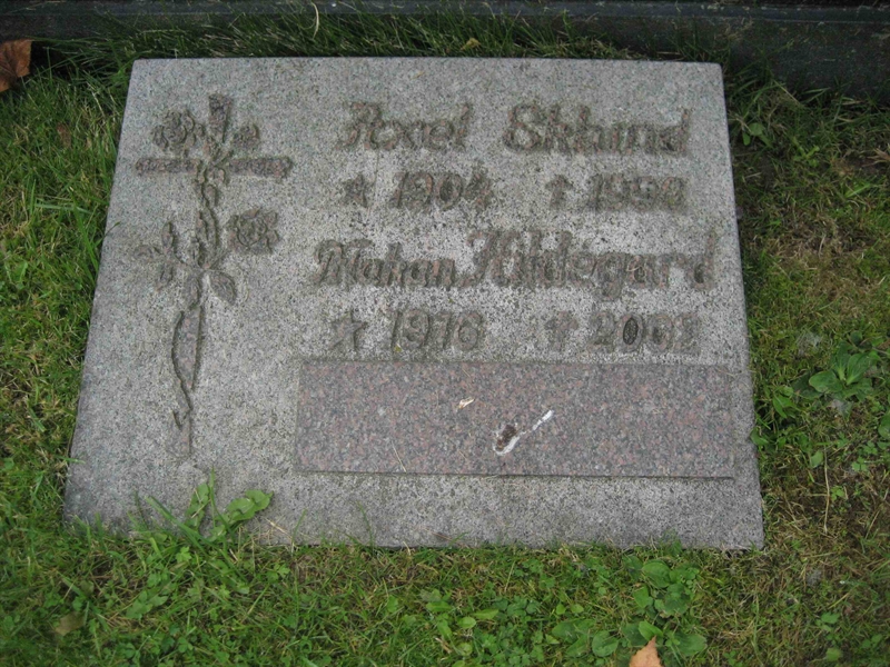 Grave number: Fr 6   329-330