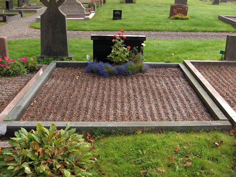 Grave number: Fr 2   182-183