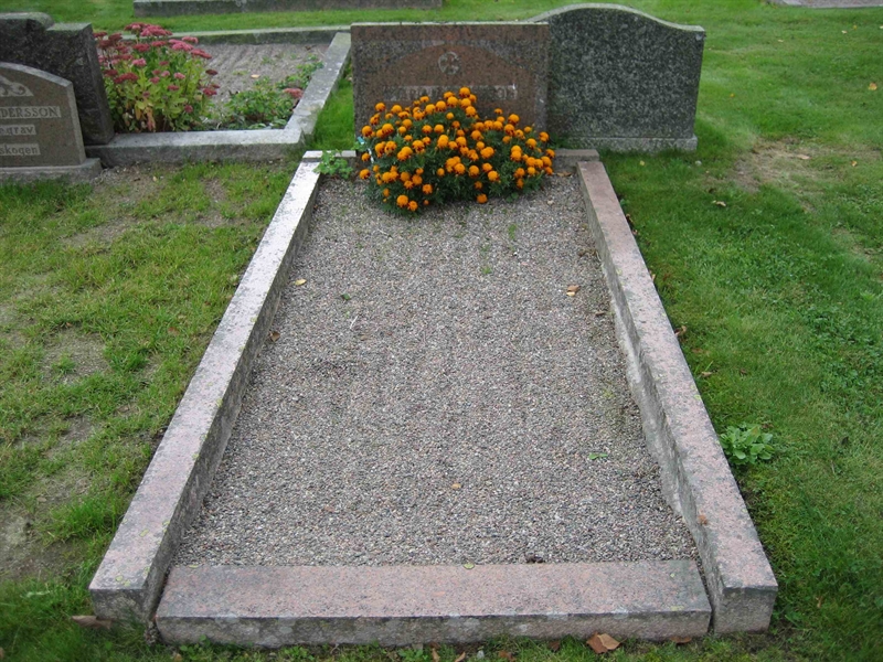 Grave number: Fr 6   149
