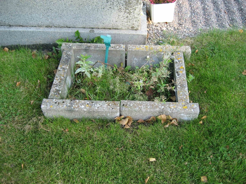 Grave number: Fr 6   275-276