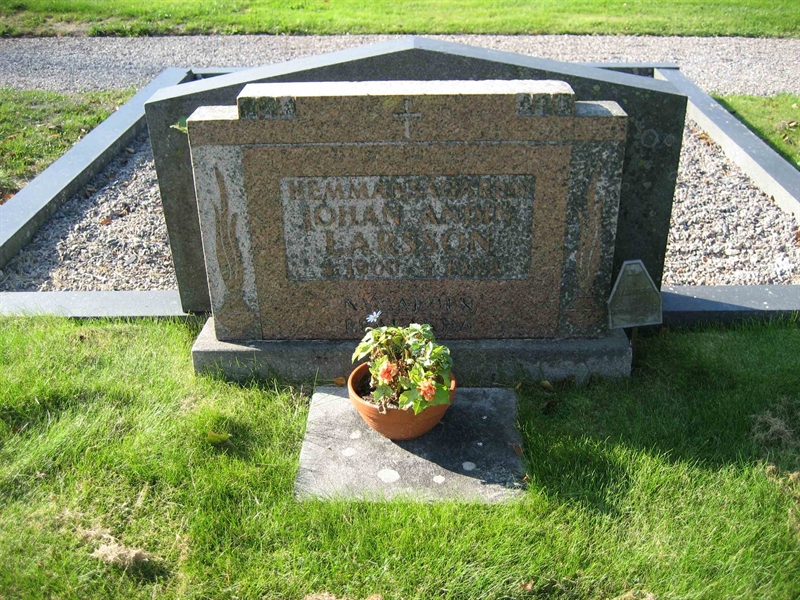 Grave number: Fr 6   252