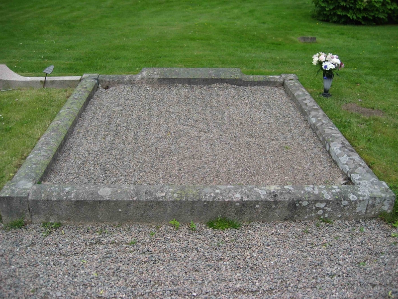 Grave number: Fr 2   554-555