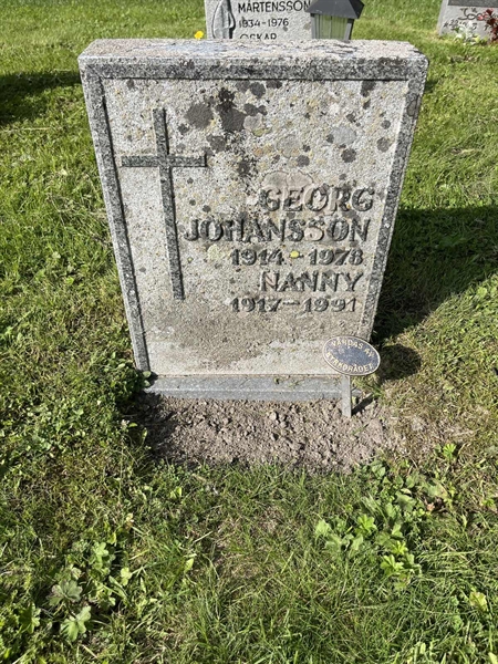 Grave number: 2 01    46c