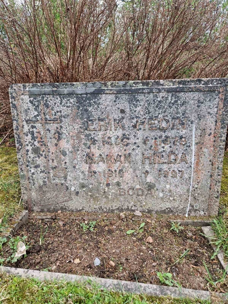 Grave number: 2 12 1464, 1465