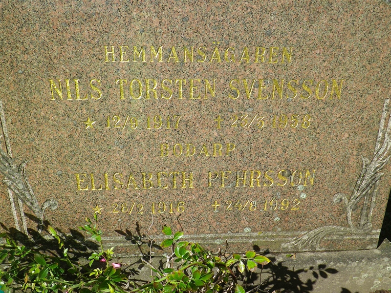 Grave number: VI B    16, 17, 18