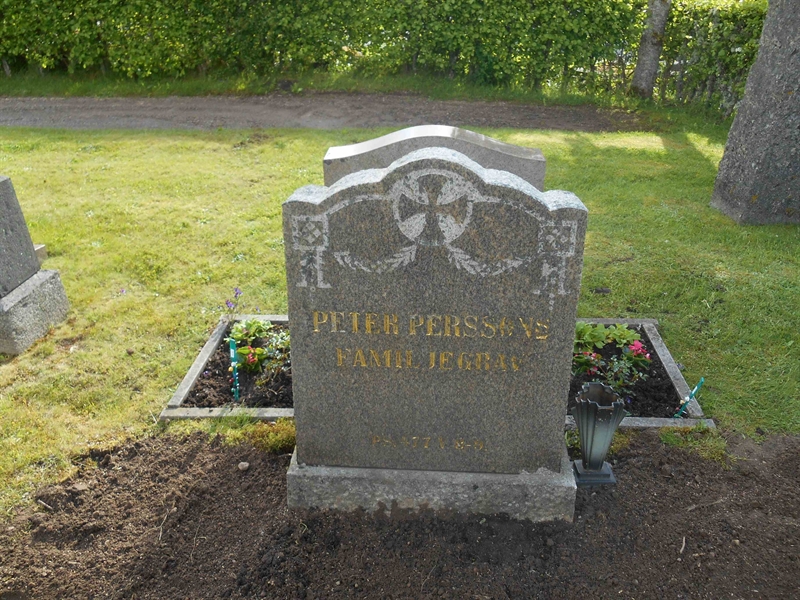 Grave number: VM A    82, 83, 84