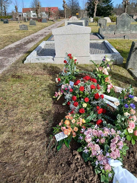 Hautatunnus: Nå NÖ A   54