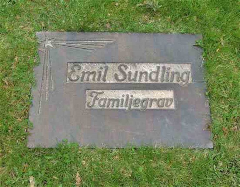 Grave number: SN G    47