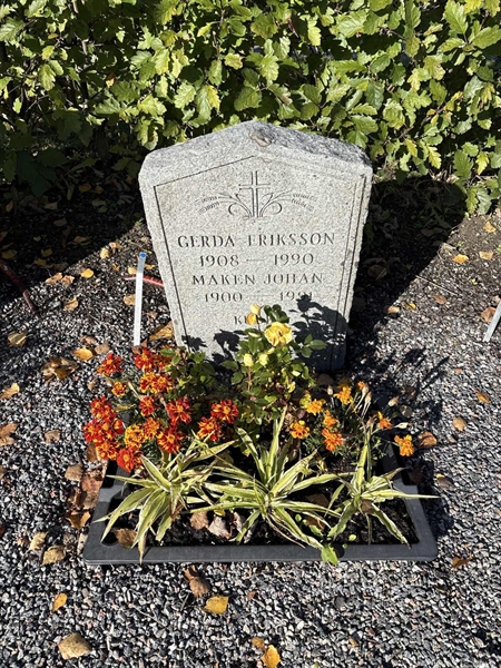 Grave number: 4 N NE    11
