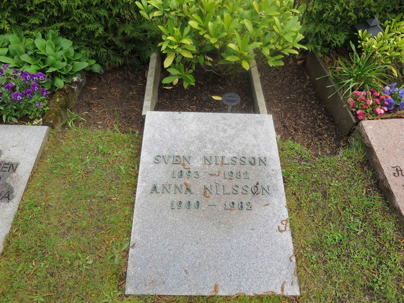 Grave number: HÖB N.UR   346