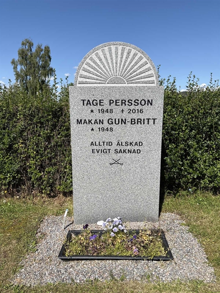 Grave number: 4 G GE 68-69