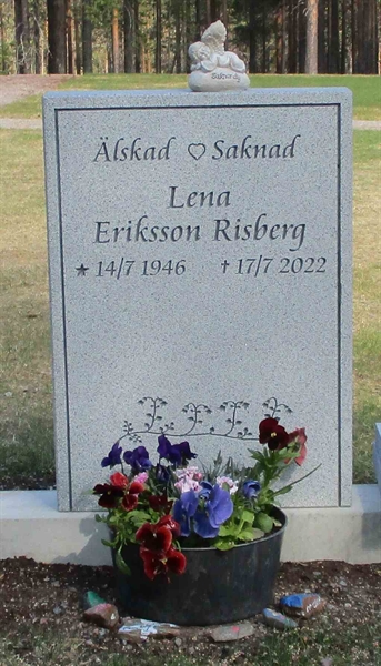 Grave number: 1 24    09