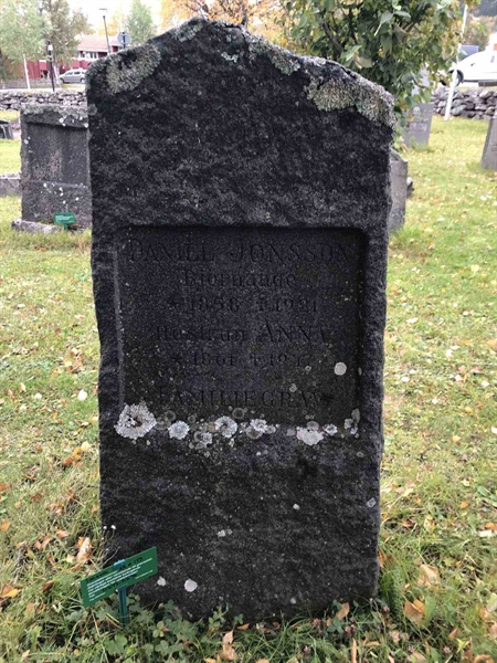 Grave number: ÅR A   153