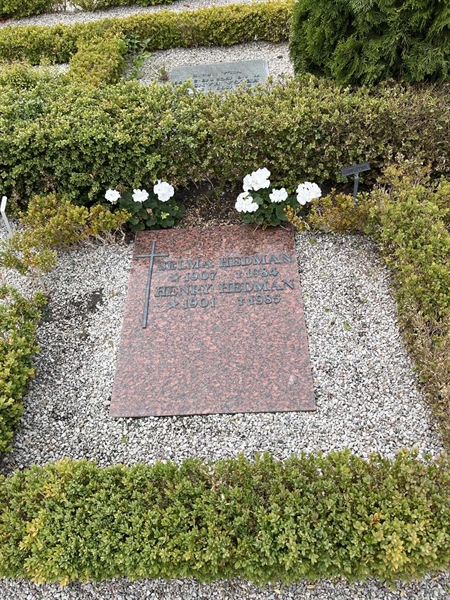 Grave number: VK III:u    33
